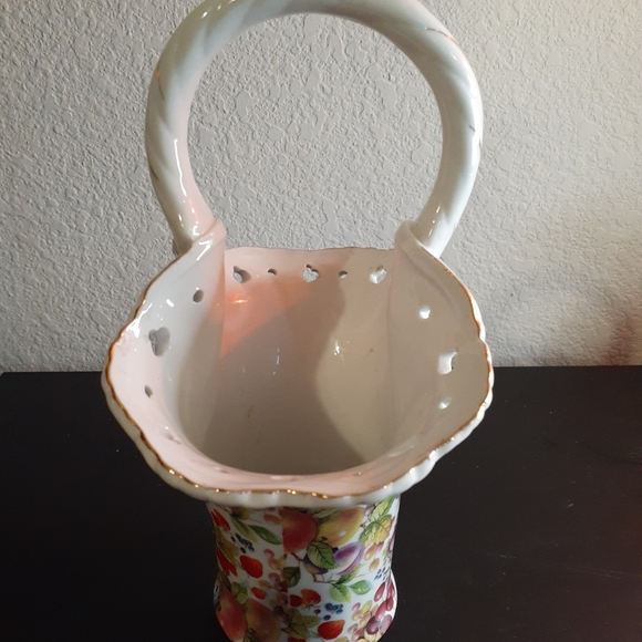 Formalities Baum Bros Orchard Collection 9" Handpainted Fine Porcelain Basket - Picture 2 of 7